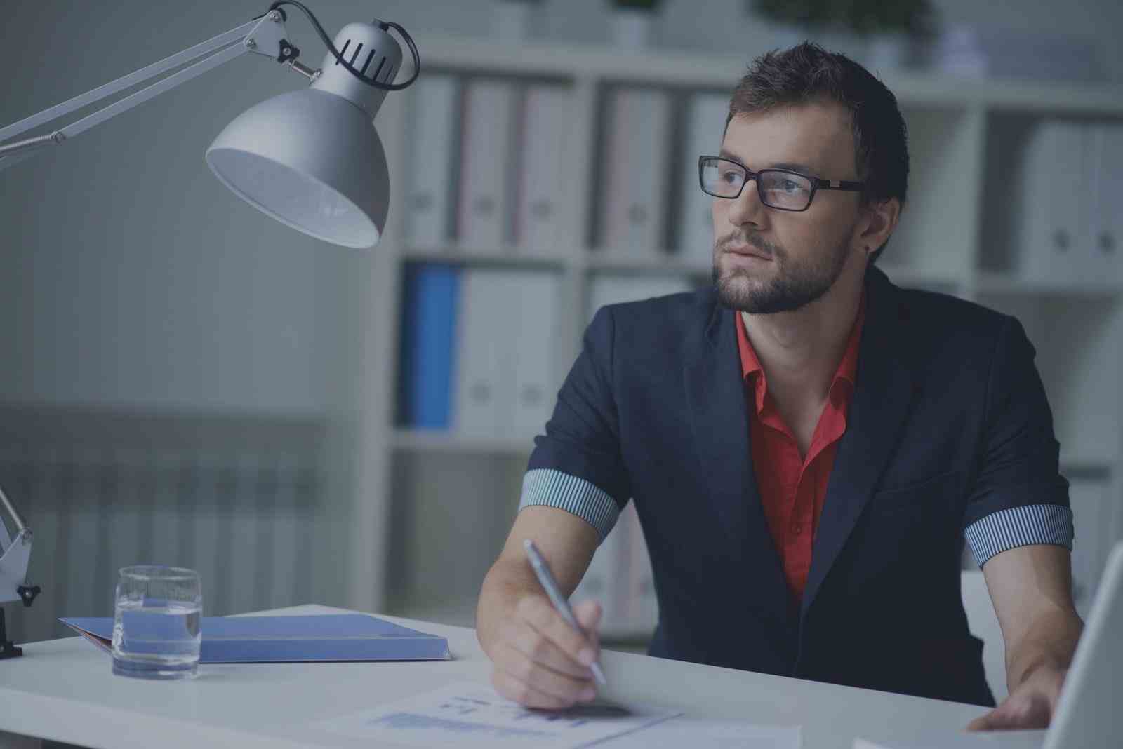 designer_at_desk